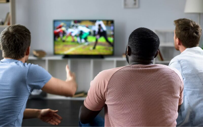 guys watching sports